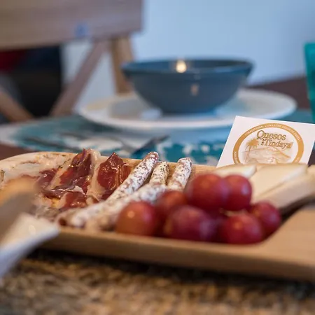 Casa Marisa With Heated Pool & Garden * ティンダヤ