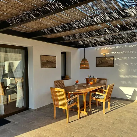 بيت للعطل Casa Marisa With Heated Pool & Garden تيندايا