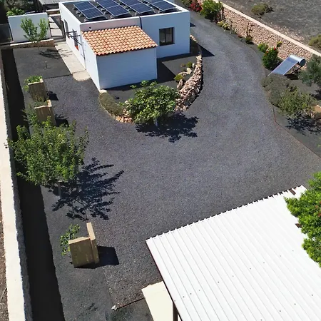 Casa Marisa With Heated Pool & Garden Casa de Férias