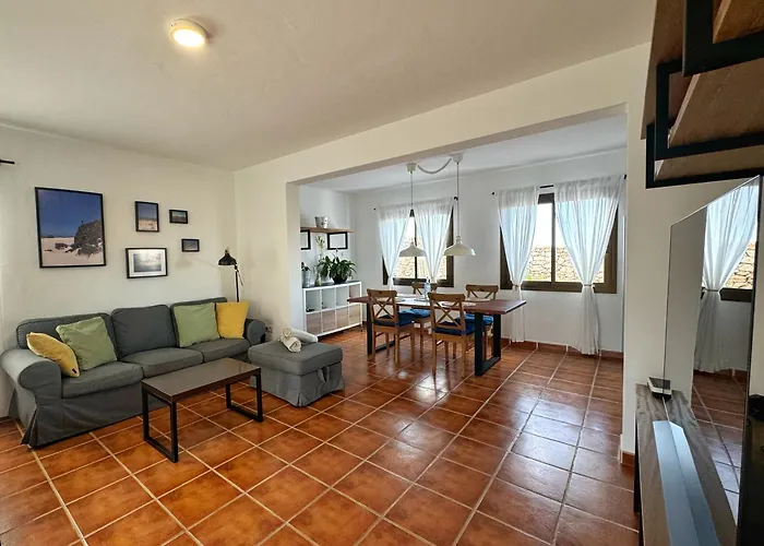 Nyaraló Casa Marisa With Heated Pool & Garden