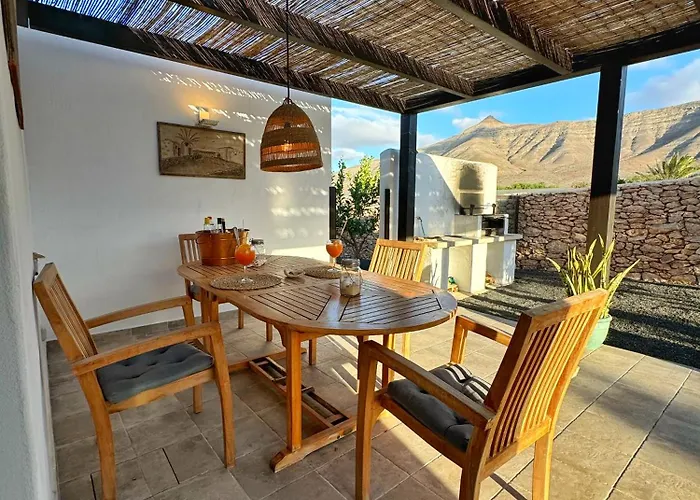 Casa Marisa With Heated Pool & Garden Tindaya