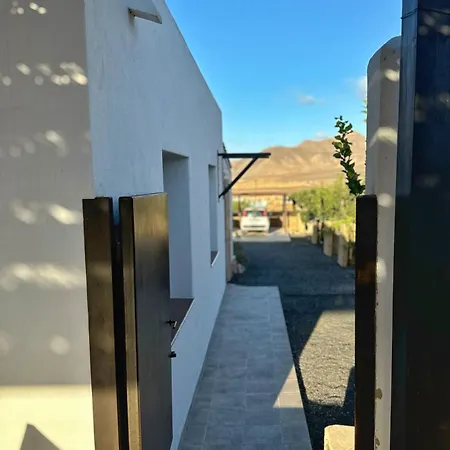 Σπίτι διακοπών Casa Marisa With Heated Pool & Garden