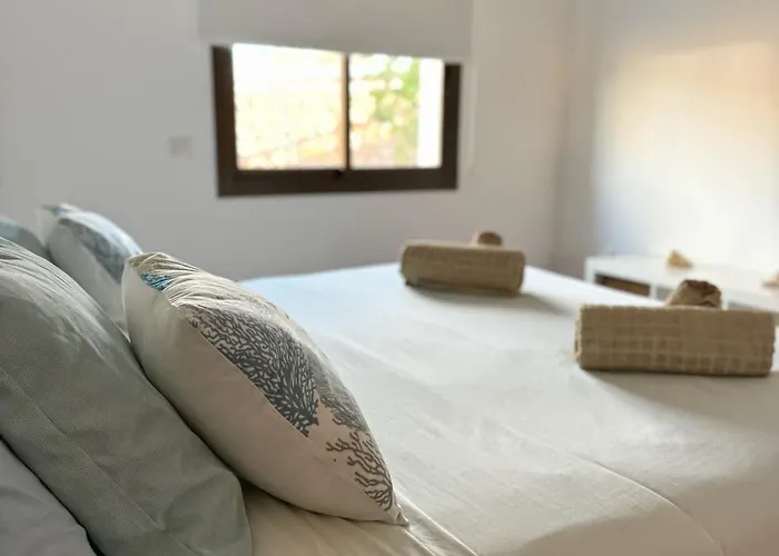 Casa Marisa With Heated Pool & Garden Dom wakacyjny *