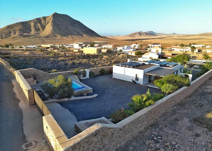 Casa Marisa With Heated Pool & Garden