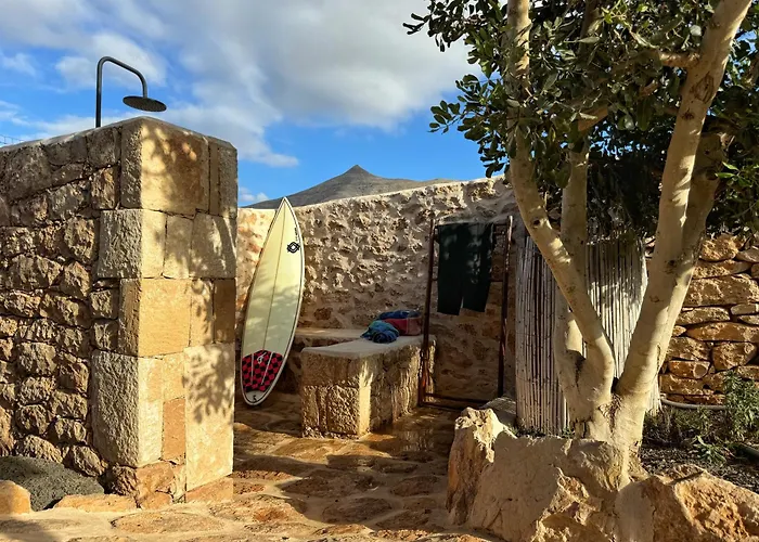 Casa Marisa With Heated Pool & Garden Dom wakacyjny