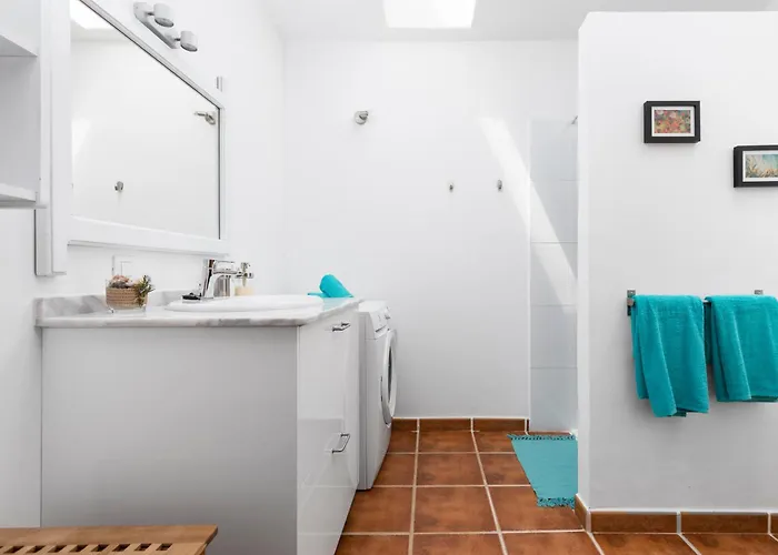 Casa Marisa With Heated Pool & Garden Dom wakacyjny Tindaya